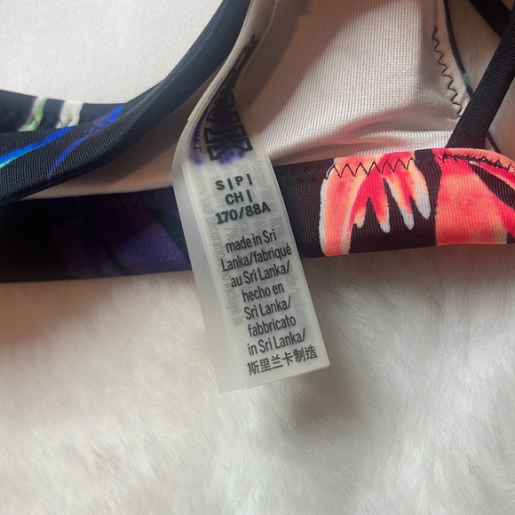 Victoria’s Secret PINK swim top - SIZE: S - Picture 4 of 4